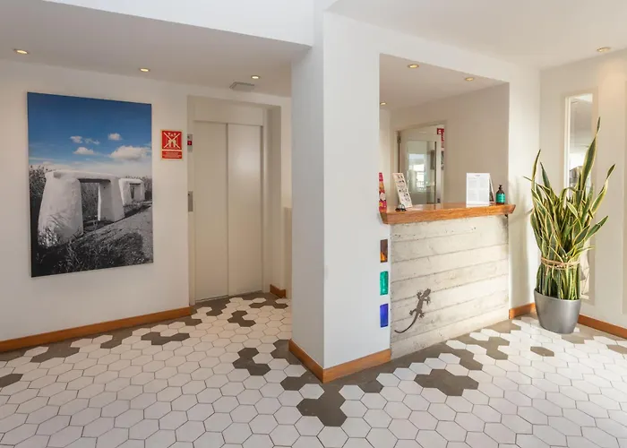 Es Mitjorn Hotel